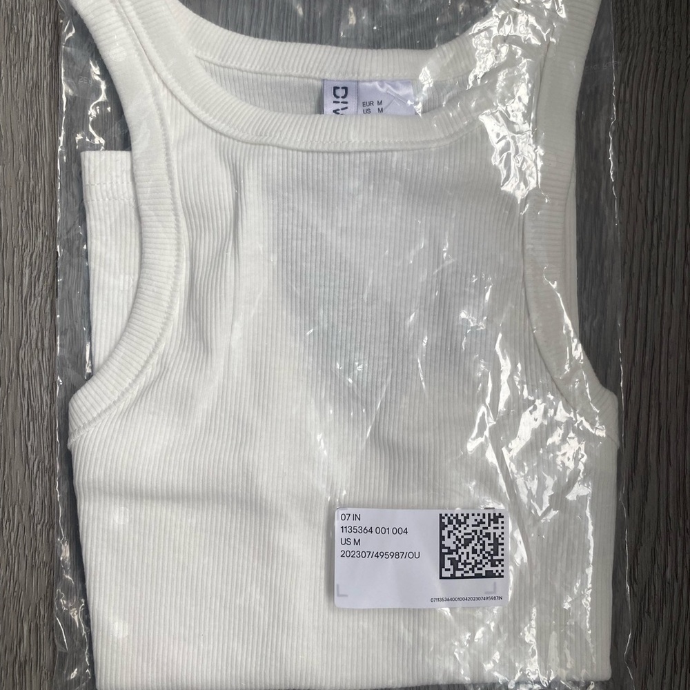 Crop tank top